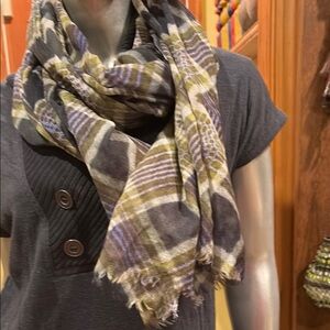 Elizabeth Gillett Plaid Fringe Women's Scarf in Olive and Gray